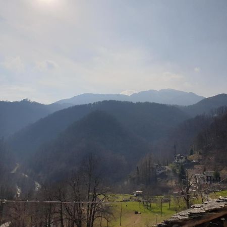 Casa Le Rondini Lägenhet Mezzenile Exteriör bild