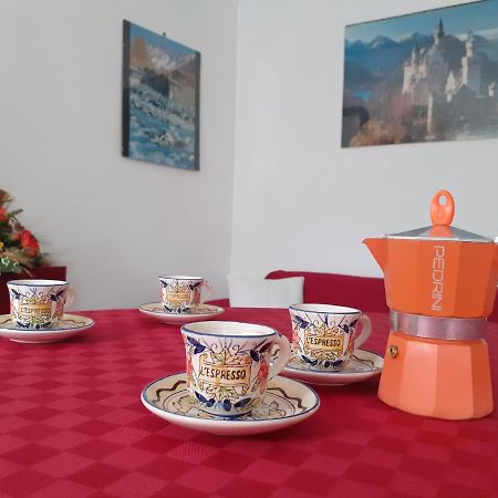 Casa Le Rondini Lägenhet Mezzenile Exteriör bild