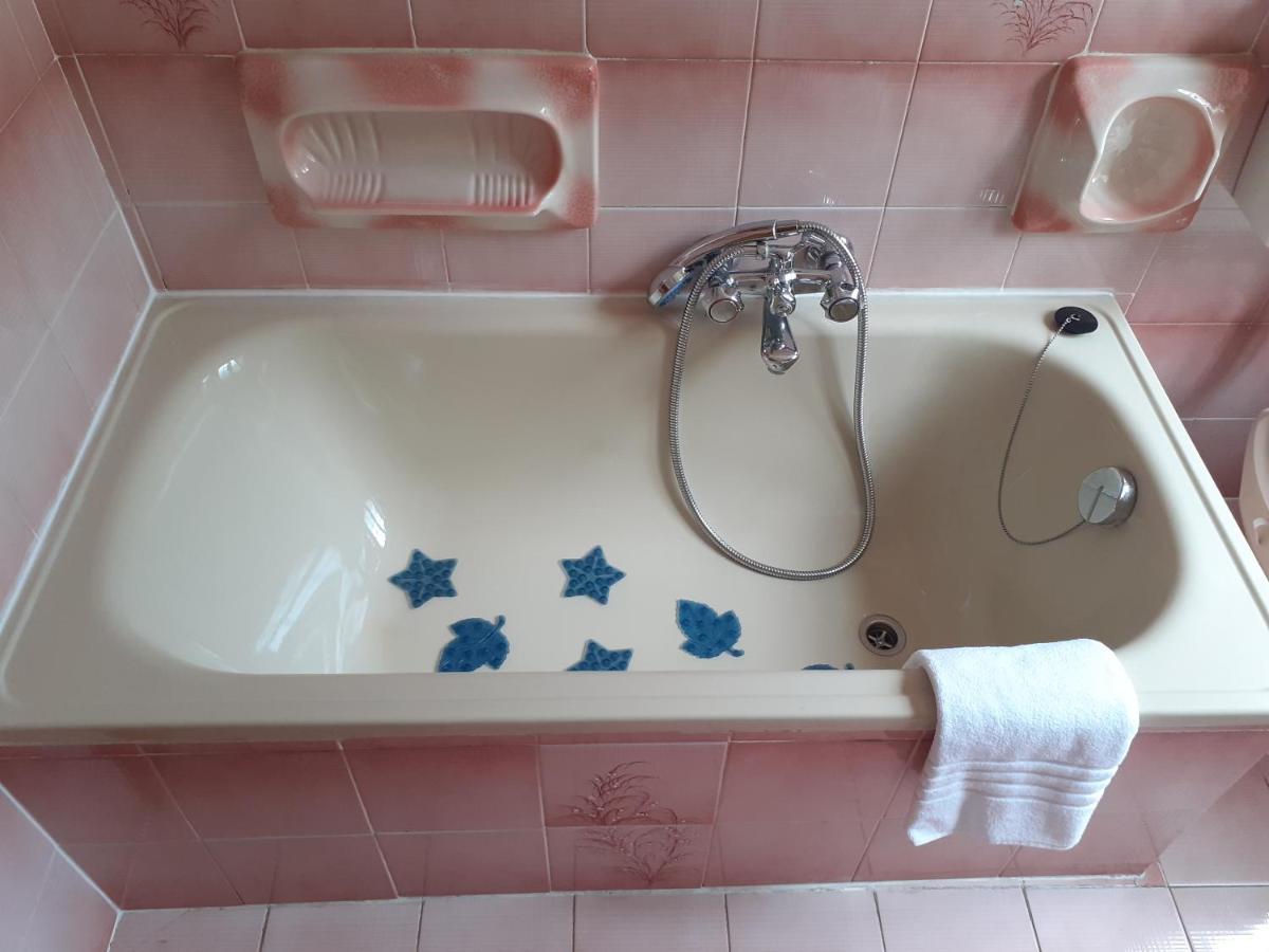 Casa Le Rondini Lägenhet Mezzenile Exteriör bild